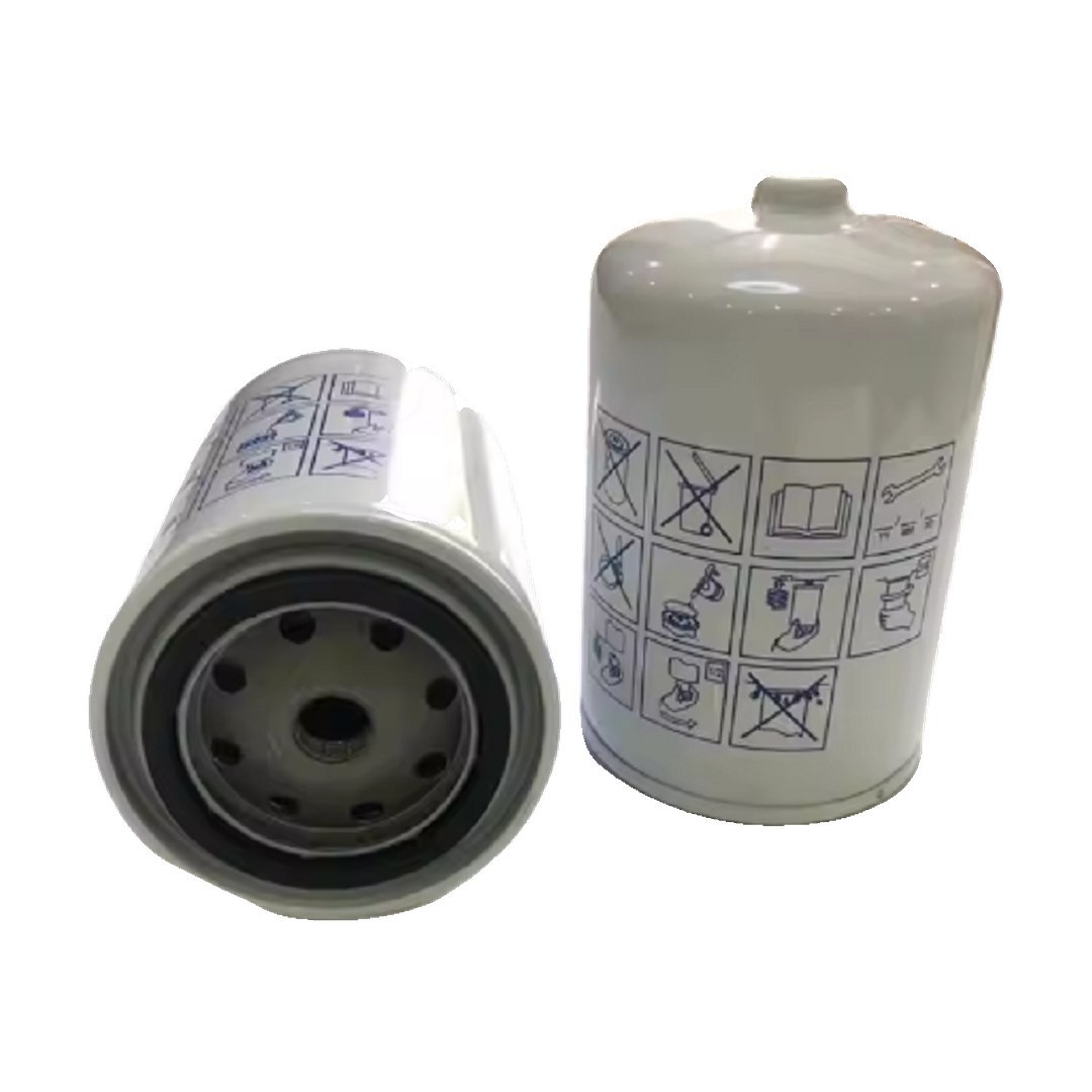 Heavy Truck Fuel Oil Filter P767293 FS1095 04504438 3583443 21718912
