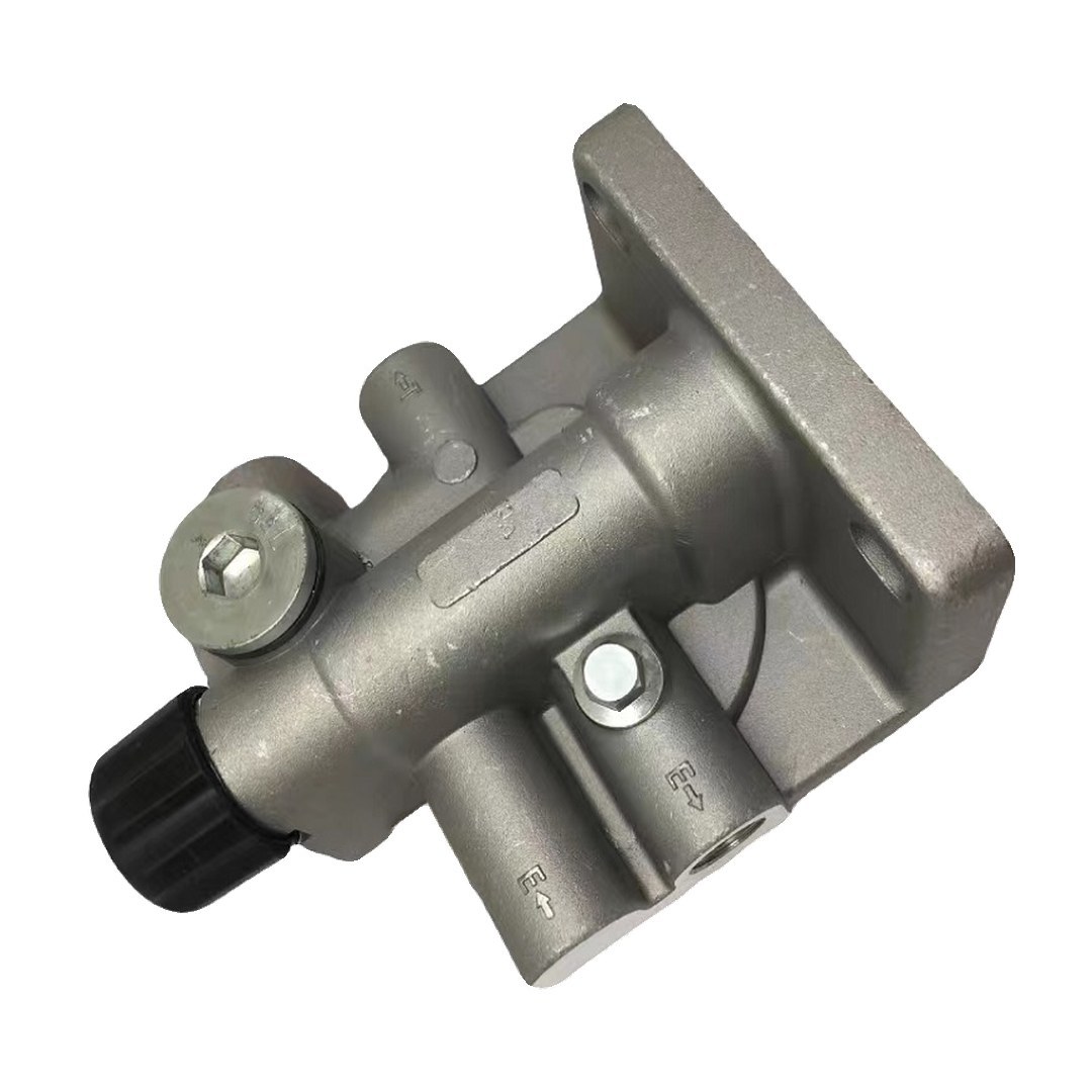 Hand Oil Pump 11110708, Engine Oil Transfer Pump 11110703 11110709, Suitable for Volvo TAD734GE EC240-290B Excavator Part