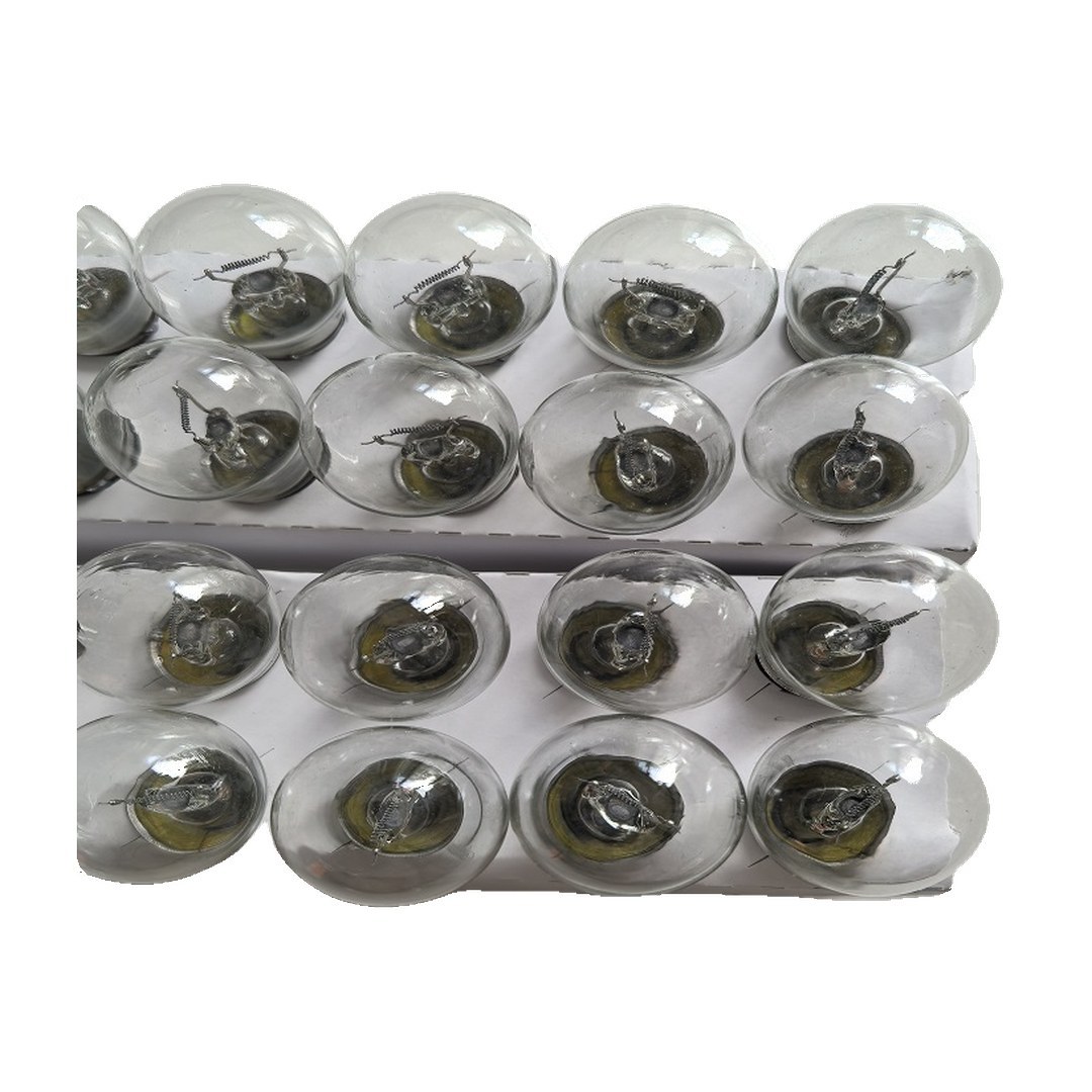 Suitable for Volvo Truck Light Bulbs 992521 967708 Construction Machinery Parts