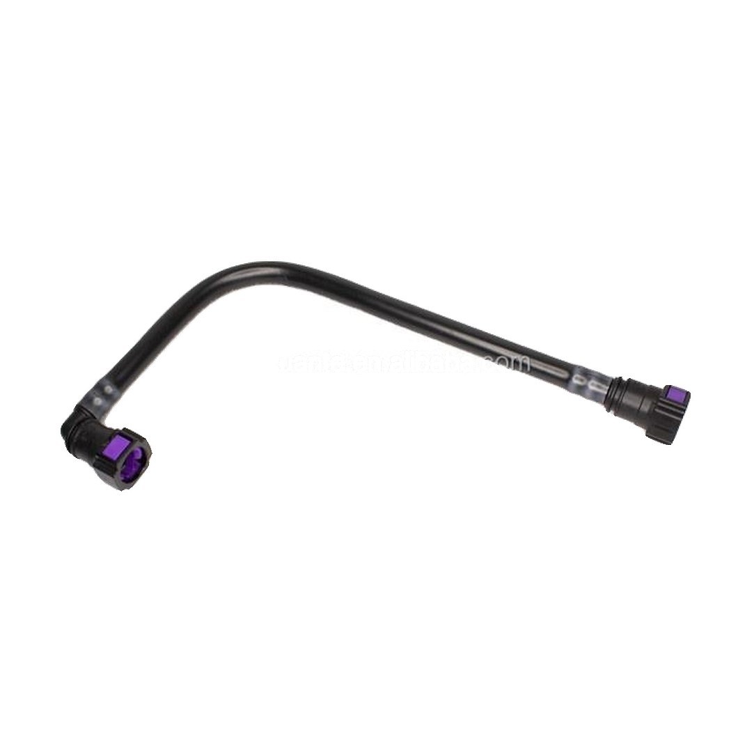 Construction Machinery Parts 21389923 Suitable for Volvo Truck FH4/FM4 Expansion Kettle Water Pipe and Water tank Hose